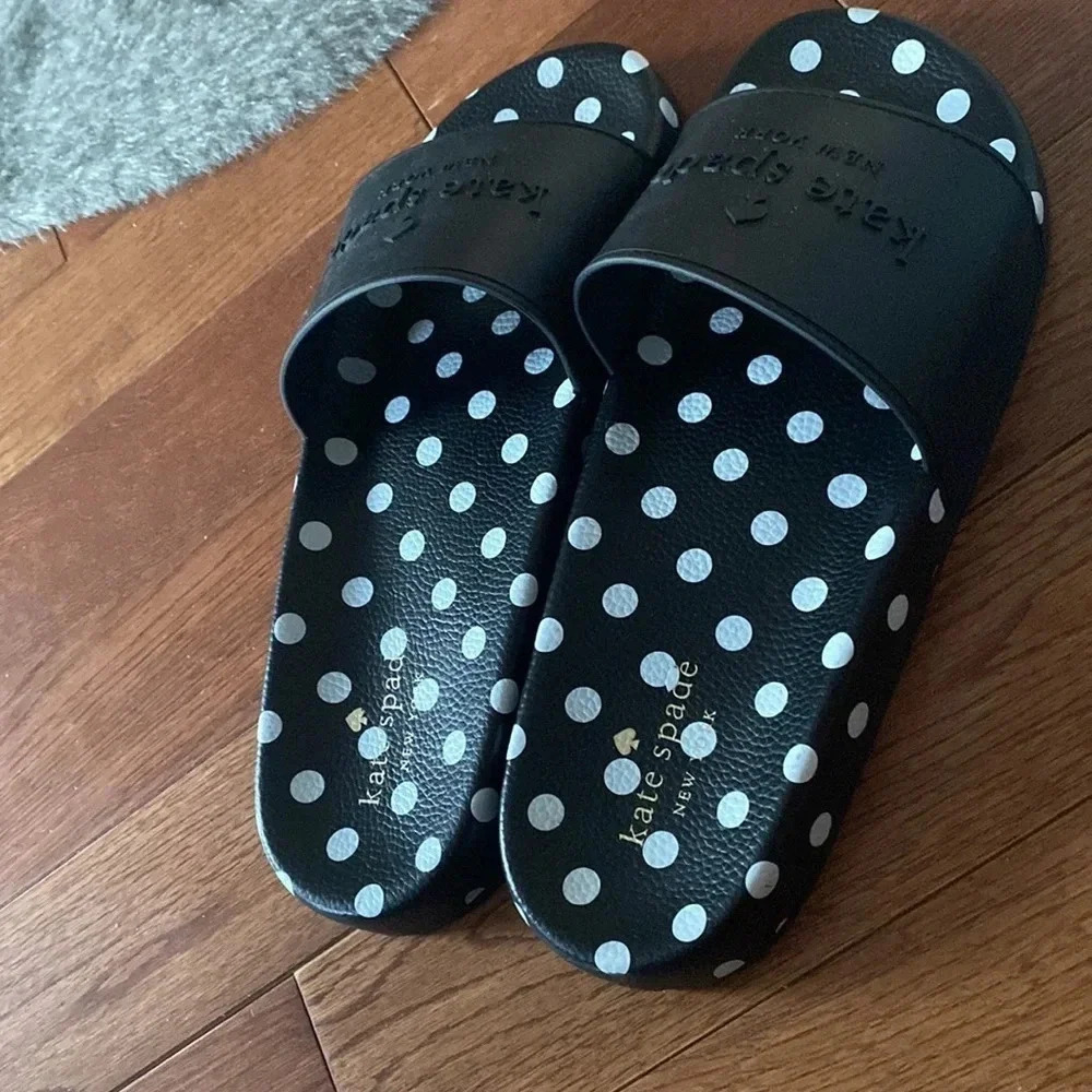 Kate spade ♠️ logo polka dot comfy slides Sz 10 - Picture 2 of 10